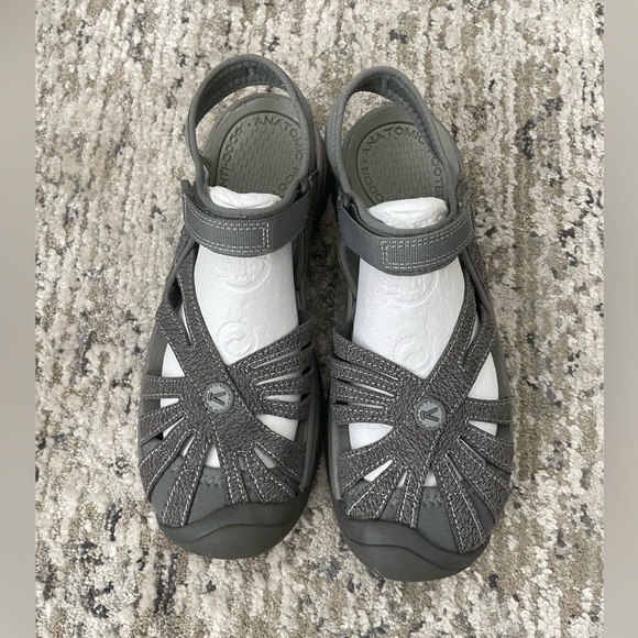Keen Rose Sandals Size 8 Women’s Trail Active Gorpcore Hiking - Picture 2 of 7